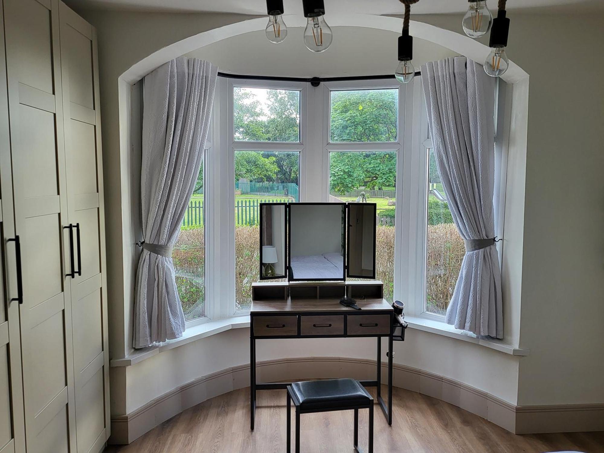 Country Style Modern Self Catering 3 Bedroom Bungalow In แบล็คพูล ภายนอก รูปภาพ