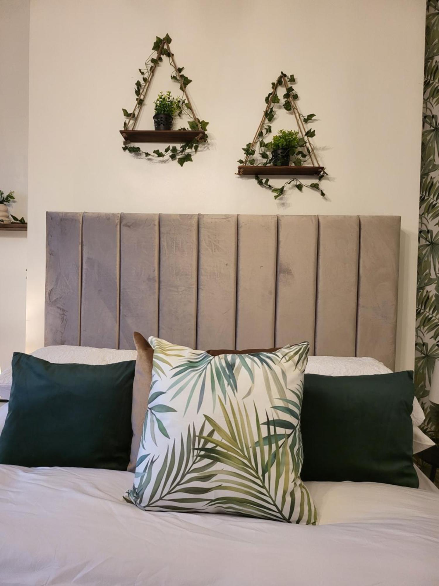 Country Style Modern Self Catering 3 Bedroom Bungalow In แบล็คพูล ภายนอก รูปภาพ