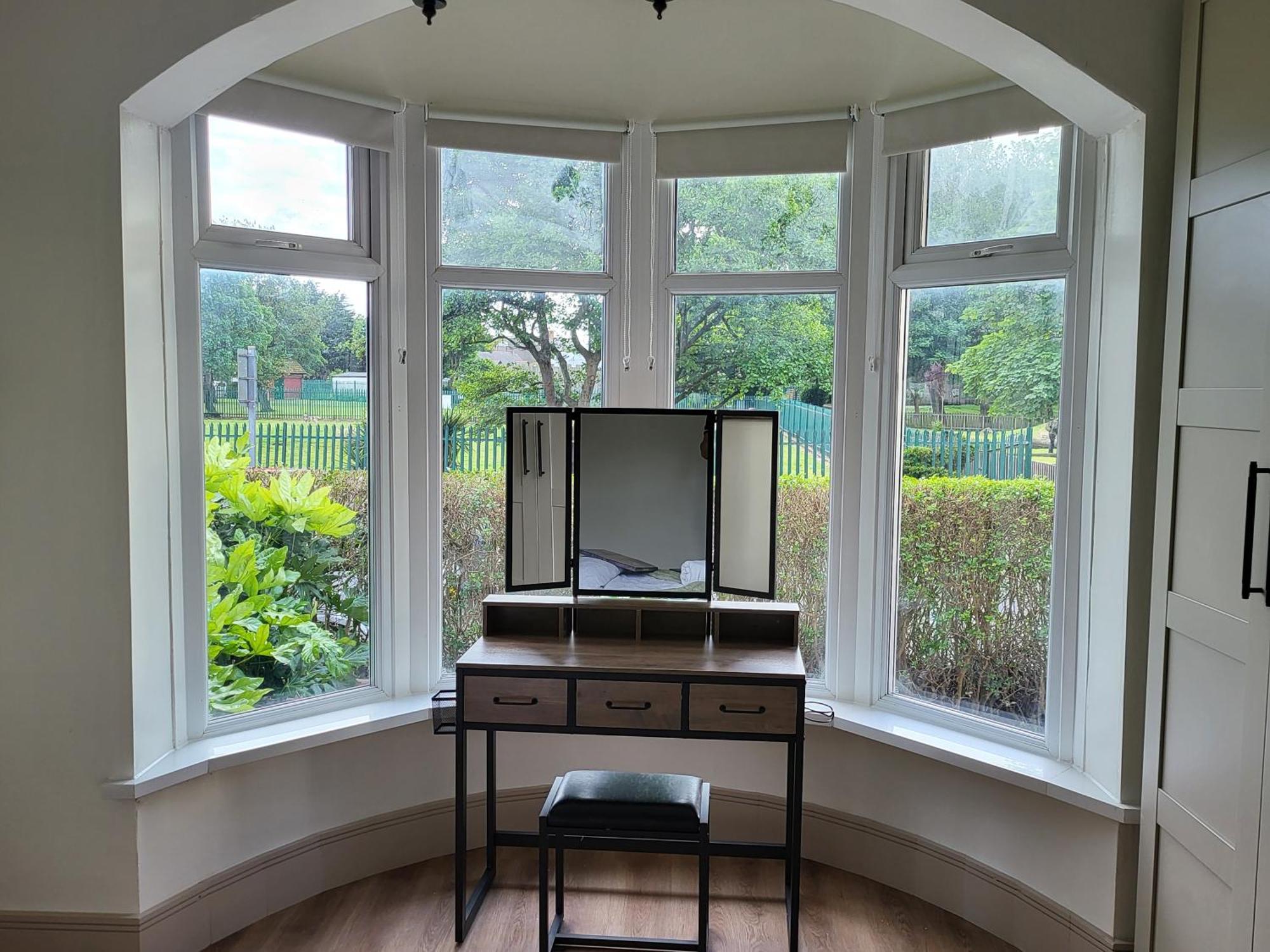 Country Style Modern Self Catering 3 Bedroom Bungalow In แบล็คพูล ภายนอก รูปภาพ